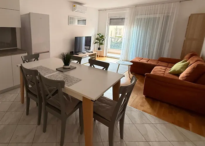 Anja - Strozanac Apartman *